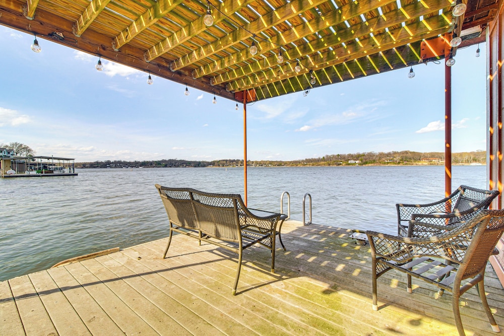 Grove Lake House w/ Boat Dock & Outdoor Spots!