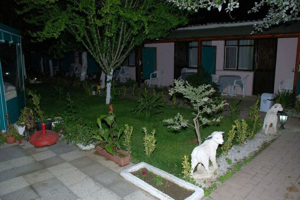 Sahin Motel Erdek view 3