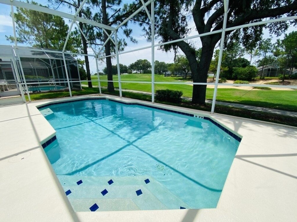 Gorgeous Views From Pool! 3 Bedroom Home by RedAwning