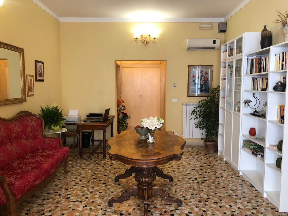 B&B Myosotis en Pisa