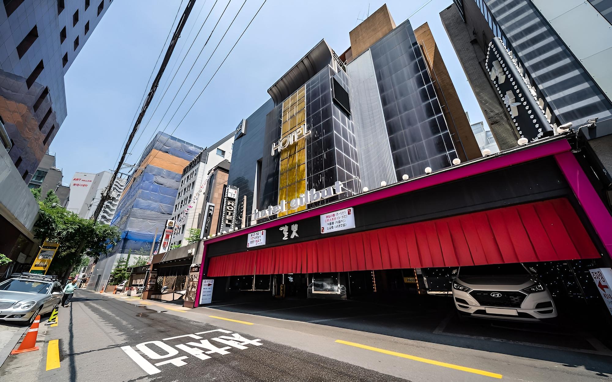 Jangan Hotel Gilbut