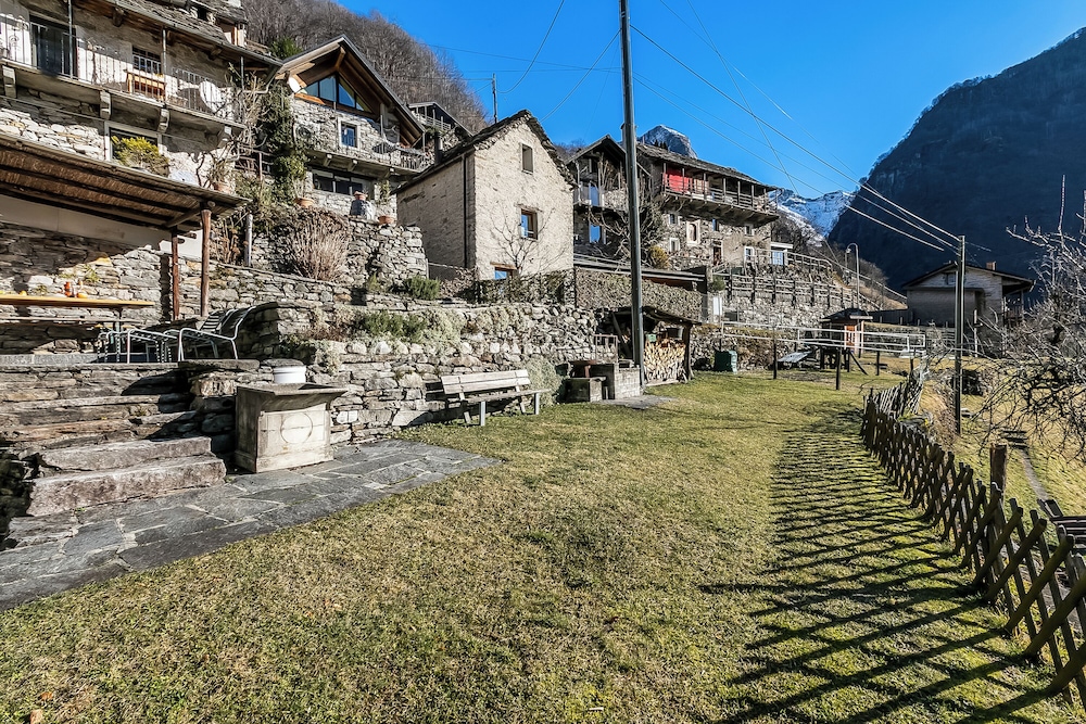 Rustico Over The Bridge Verzasca 2
