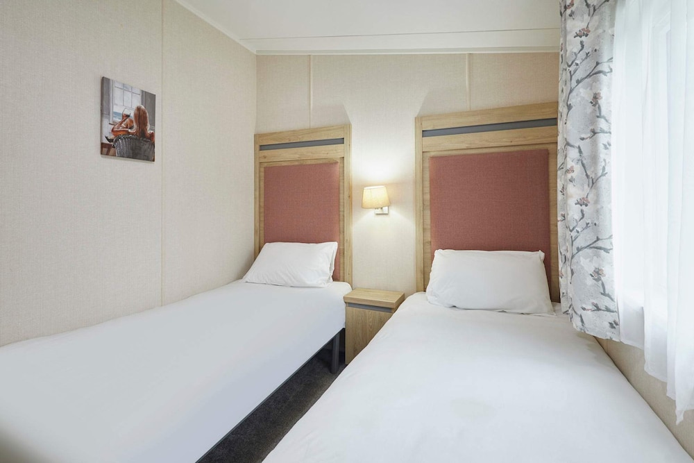 Host Stay Bluebell Lodge