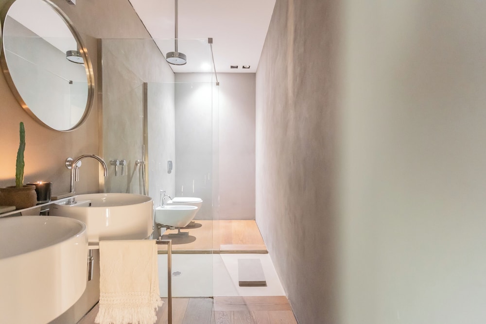 Design Loft With Private Parking by Rent all Como