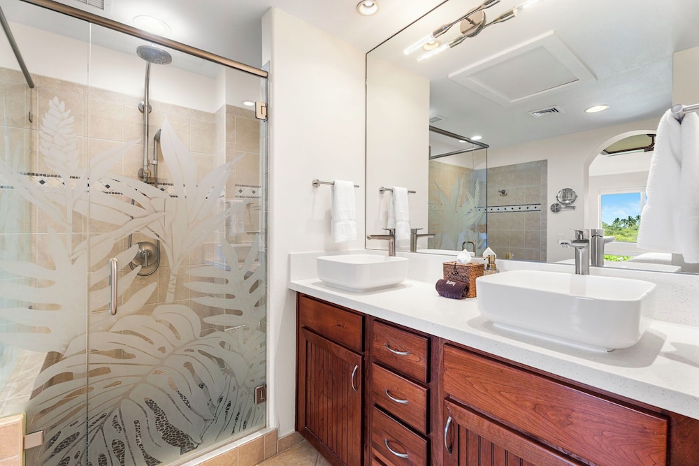 2bed Lift with Concierge Onsite, Golf Course Views - Vrkcv