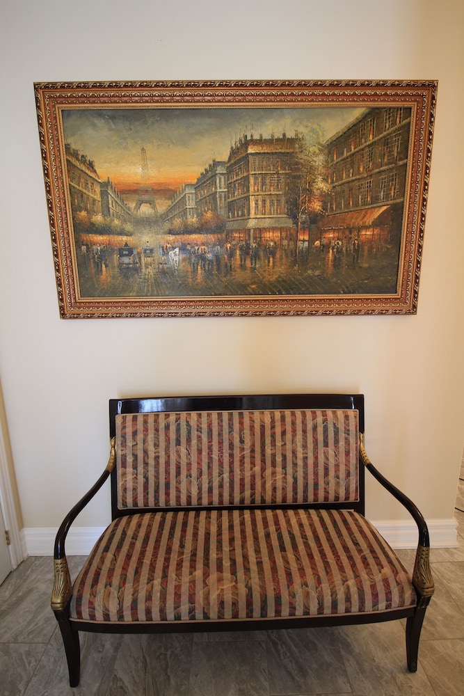The White House Boutique Bed & Breakfast