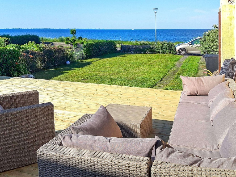 Seaside Retreat in Bandholm-by Traum