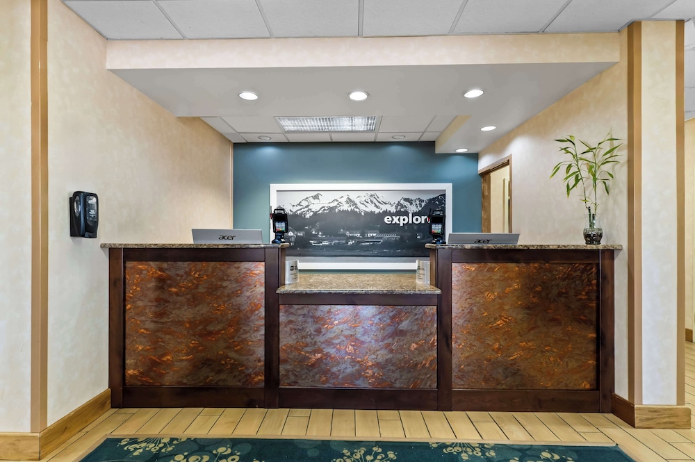 Cheyenne Vacations - SureStay Plus Hotel by Best Western Cheyenne - Property Image 3