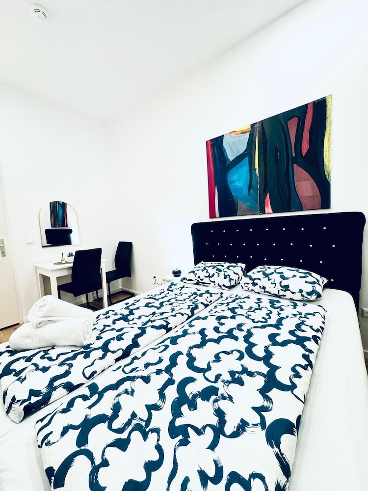 5BR Apartment Near Kaufpark Alterlaa