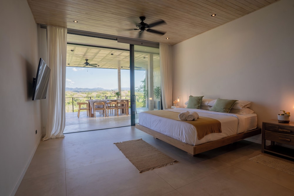 Casita Niaku by Wynwood House