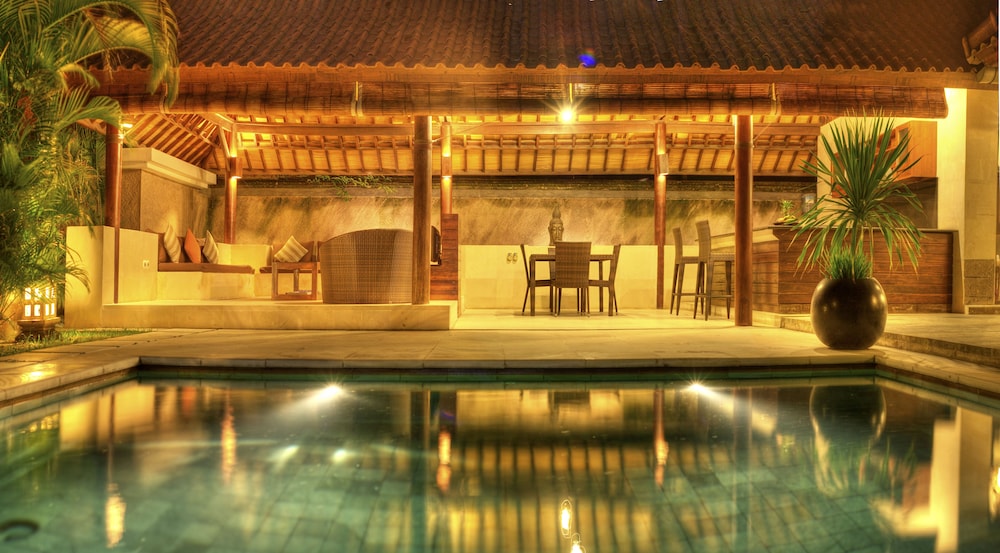 Gili Villas