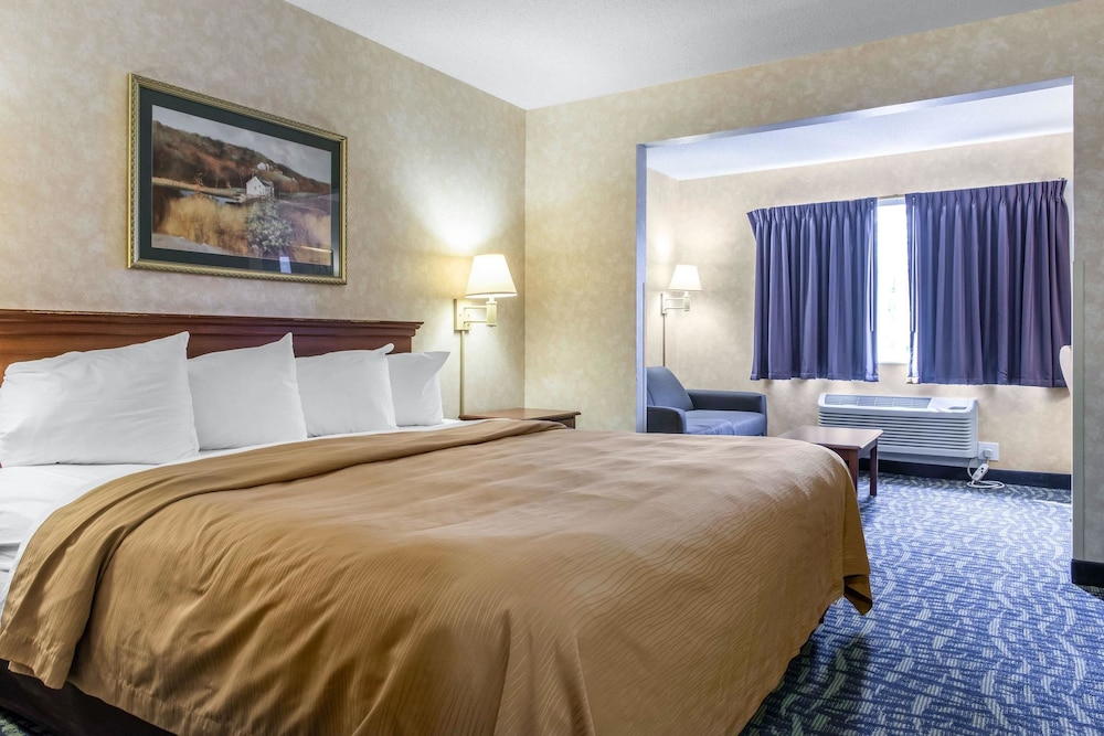 Titusville Vacations - Quality Inn  Suites - Property Image 16