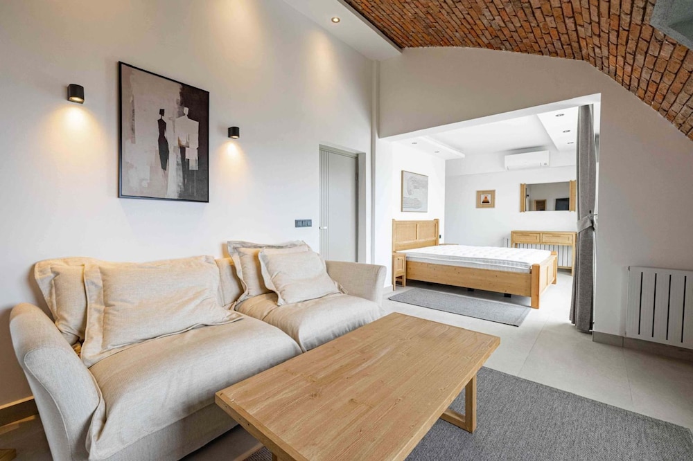 Stunning Villa With Private Pool and Luxuriest Views