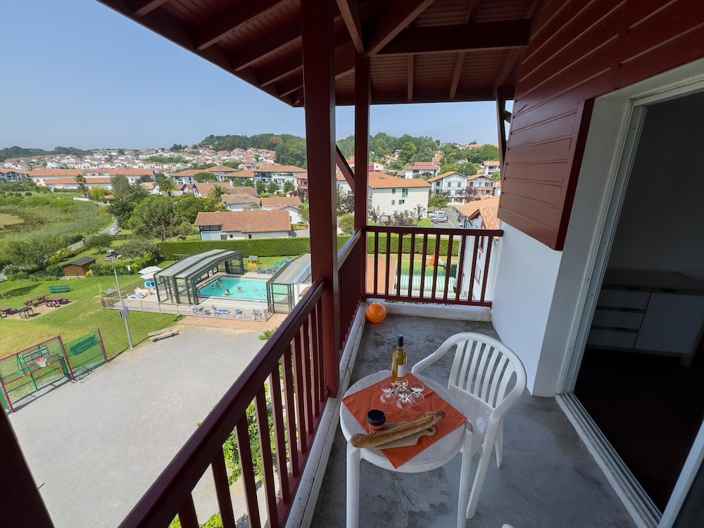 Apartment in Urrugne With Ocean Views