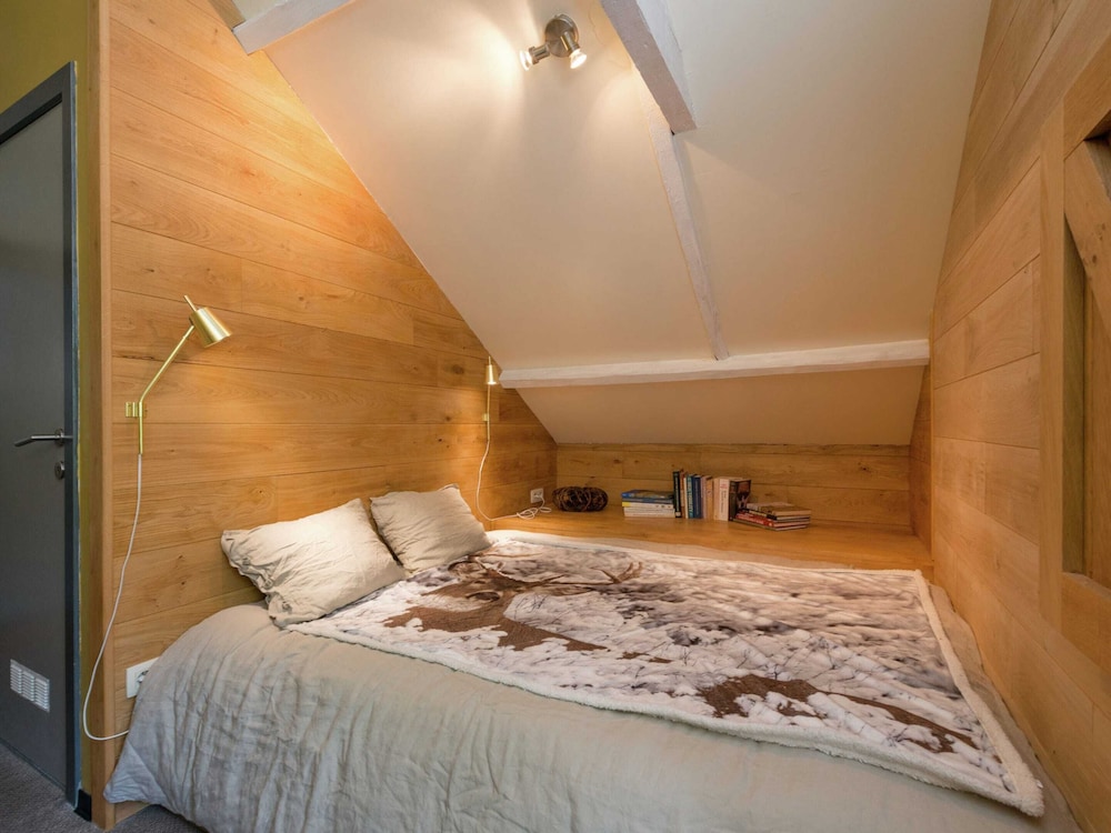 Beautiful Holiday Home in Redu With Whirlpool view 4
