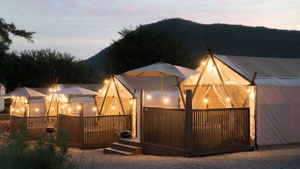 Boeun Ilsanghwa Glamping
