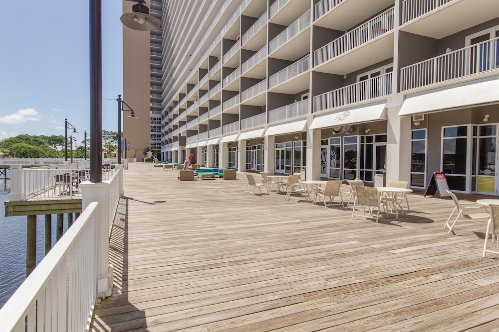 Laketown Wharf by Book That Condo