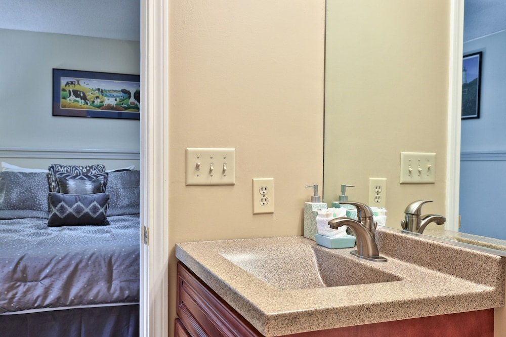 Pico Mountain Condo F106 3 Bedroom Home