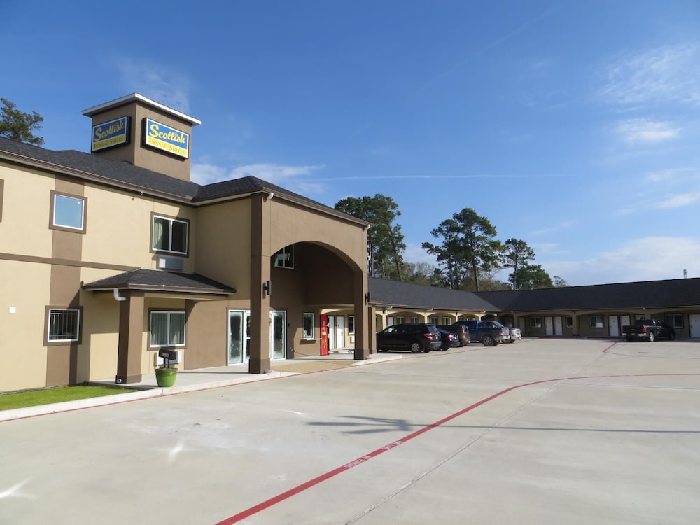 Scottish Inn & Suites view 5