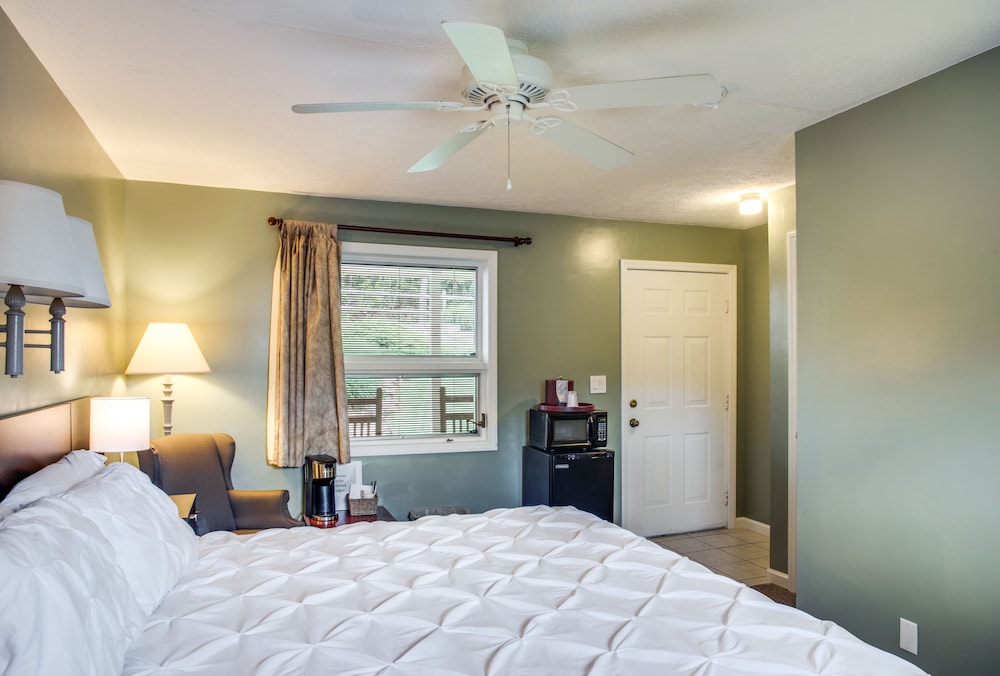 Boxwood Lodge