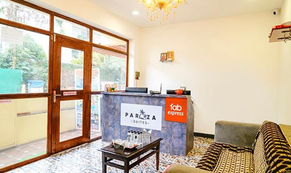 Lobby & Reception