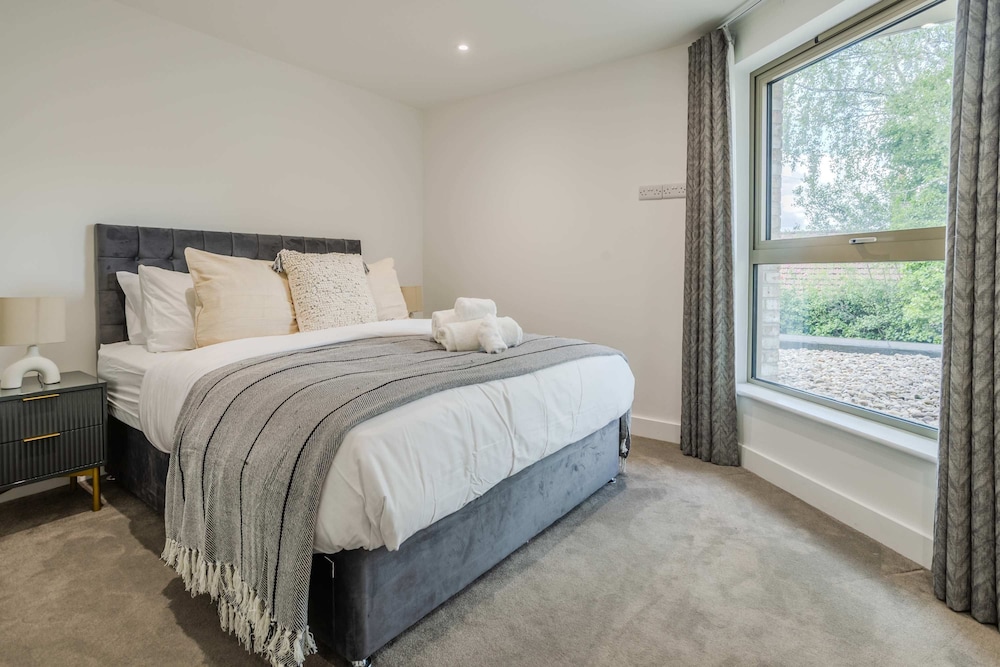 The Hidden Suite - 4BR Townhome Roof Top