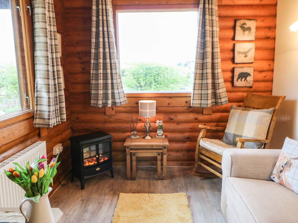 Alwinton Lodge