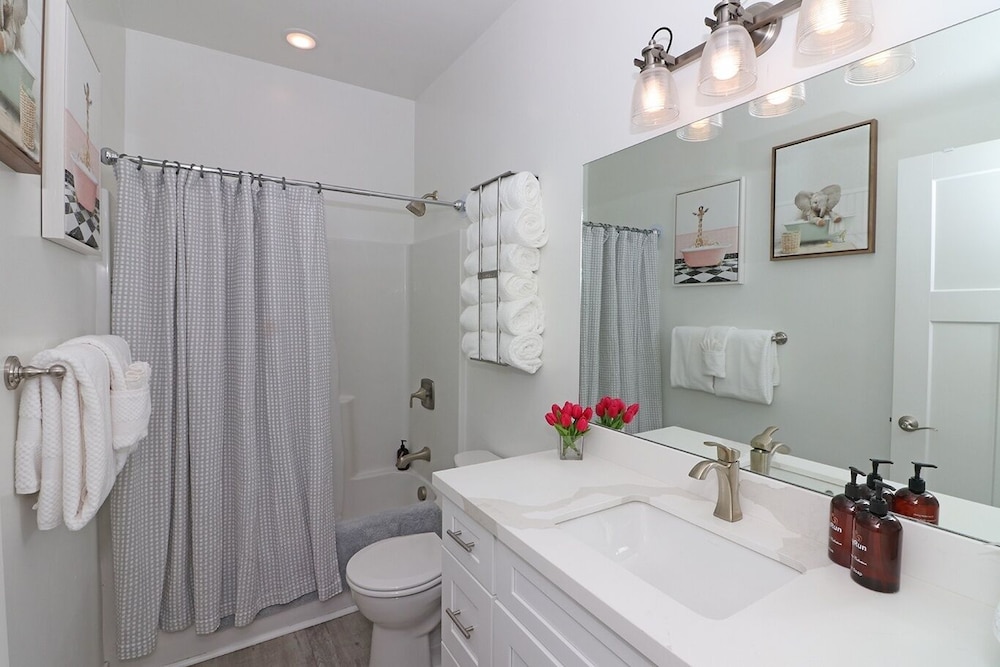 Modern Ascend 2 Bedroom Townhouse
