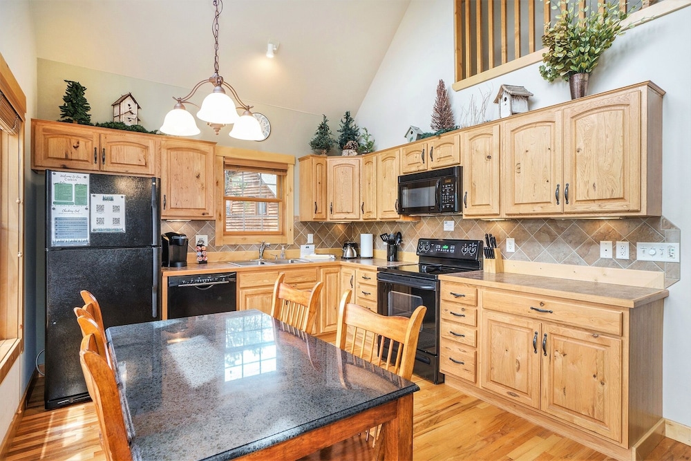 Solitude Condos - Estes Park CO