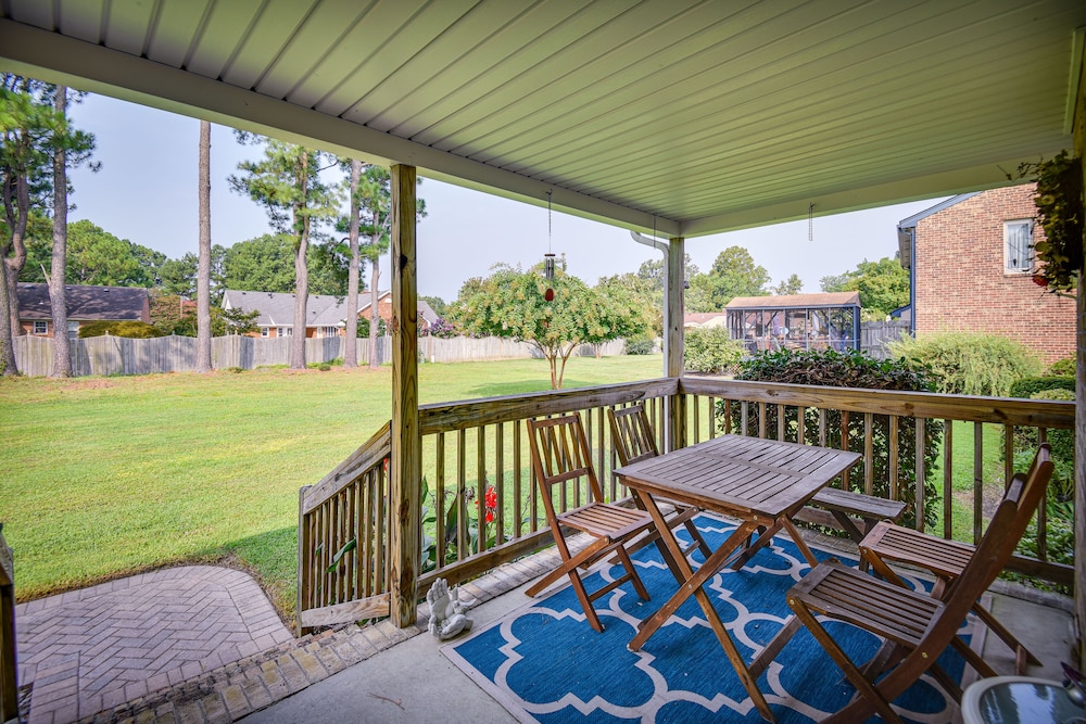 Chesapeake Vacation Rental ~ 9 Mi to Norfolk! view 2