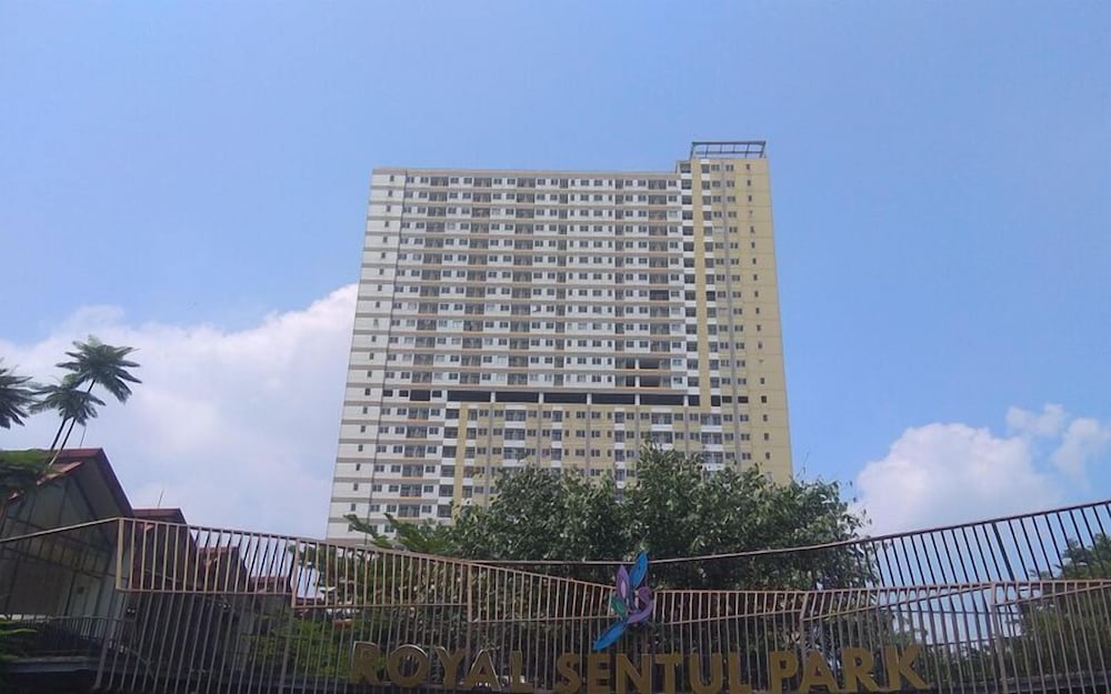 Minimalist Style Studio At Royal Sentul Park Apartment