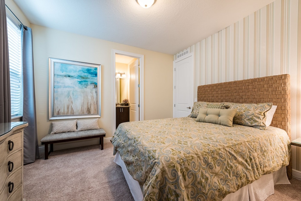 Wonderful 8Bd w/ Pool & GameRoom @ Encore 461 - Image 5