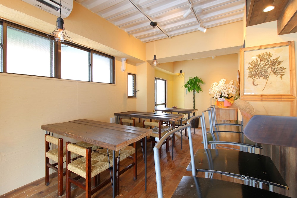 Koru Takanawa Gateway Hostel Cafe&Bar