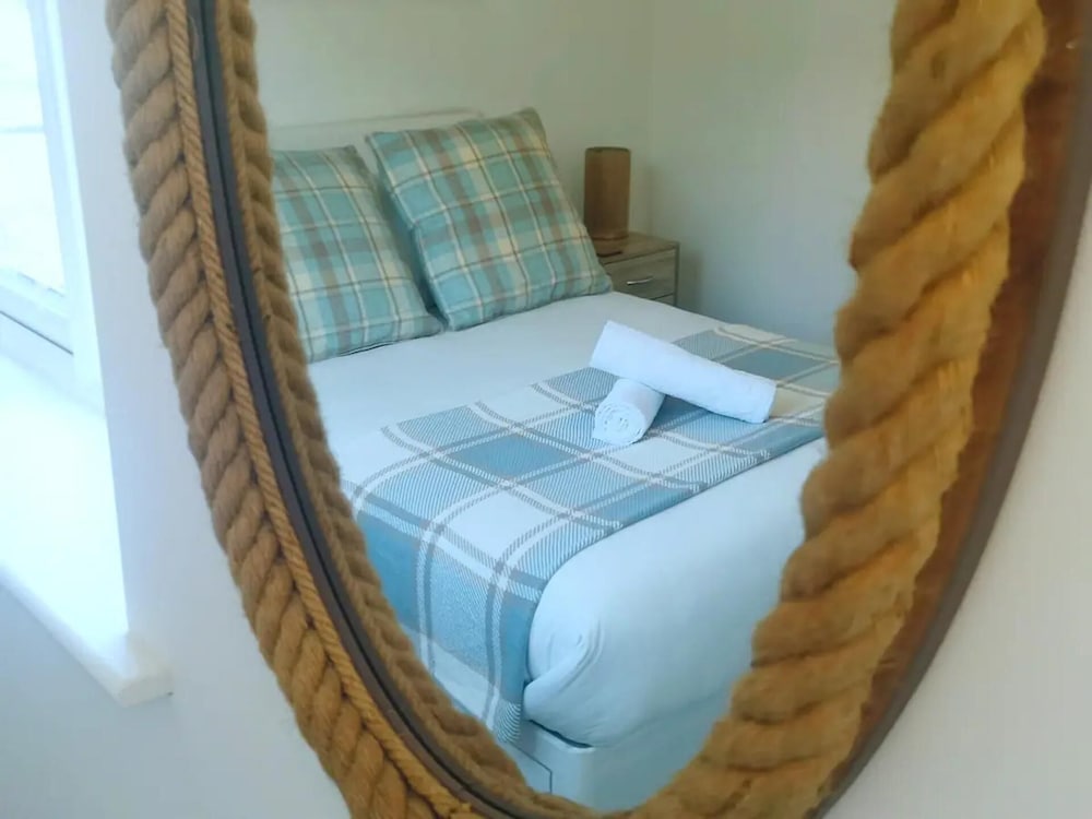 Stunning Modern Christchurch Town Centre Apartment view 4