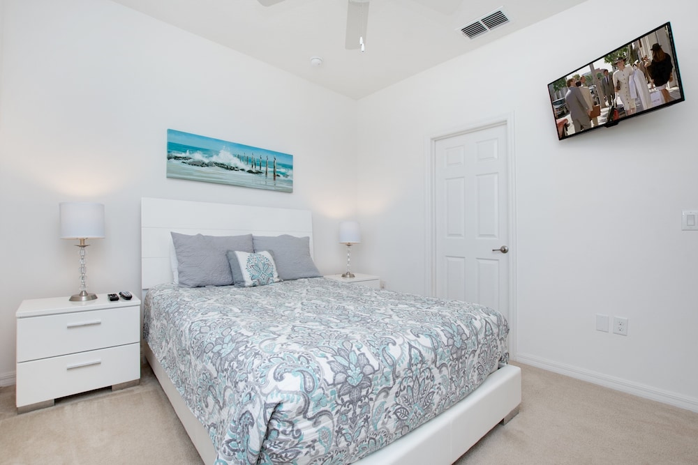 2562rose view 5
