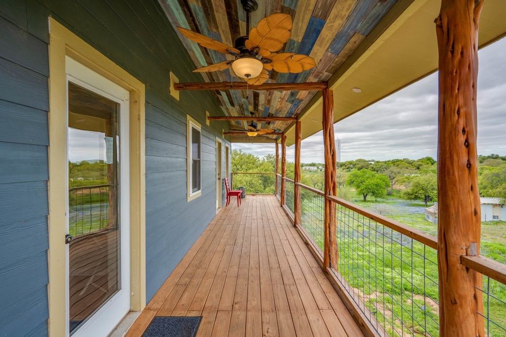 5 King 3 5b Firepit Nearby Pickleball Opens Feb 25 Lvl2 EV Charger Pool w Lake Views