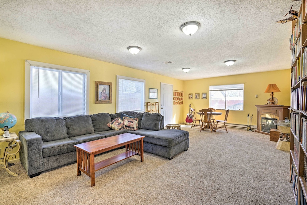 Canon City Vacations - Pet-friendly Duplex - Near Skyline Drive! - Property Image 1