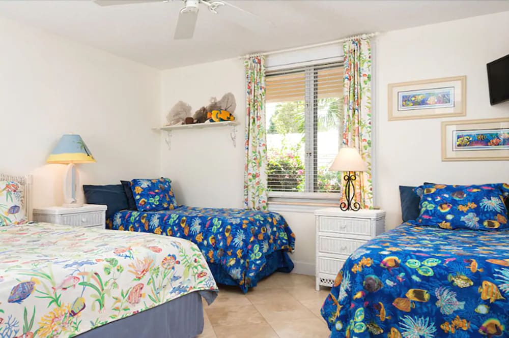 Grandview on Grace Bay view 4