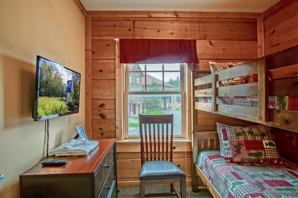 Loggers Run #8: 5 Bedrooms, 3.5 Baths