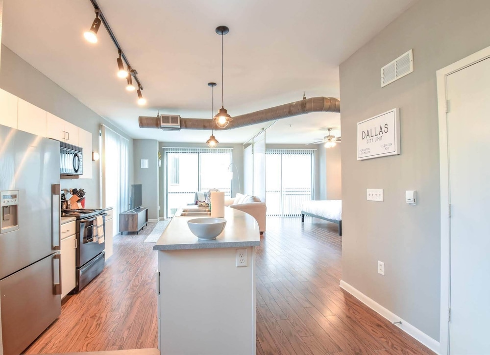 Plano Dreamy Studio Apartment view 4