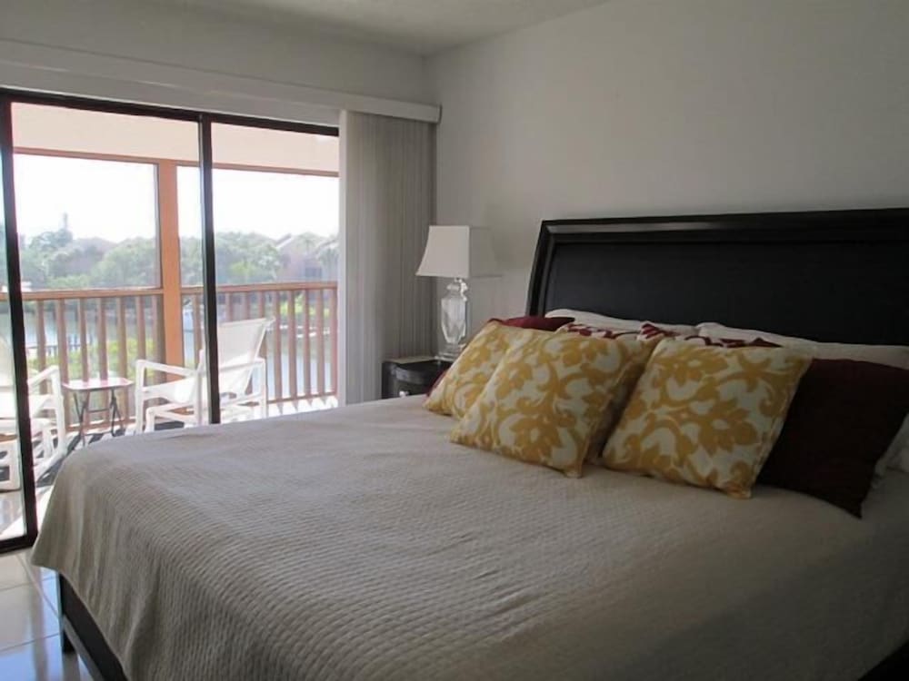 Cove II 931C 2 Bedroom Condo By Midnight Cove II
