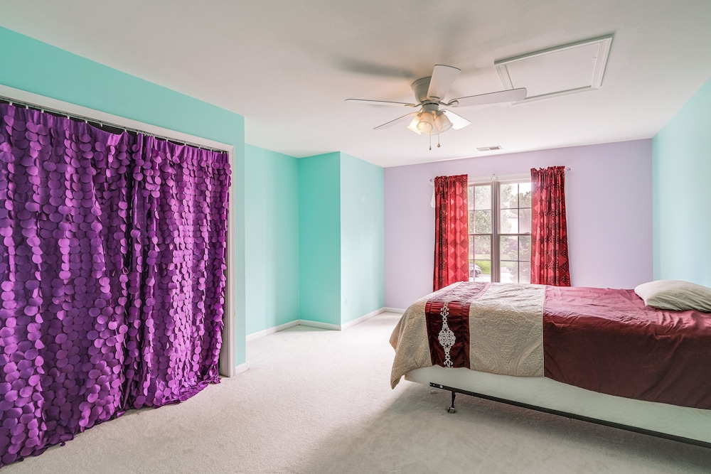 4 Mi to Dulles Airport: Spacious D.c. Area Home