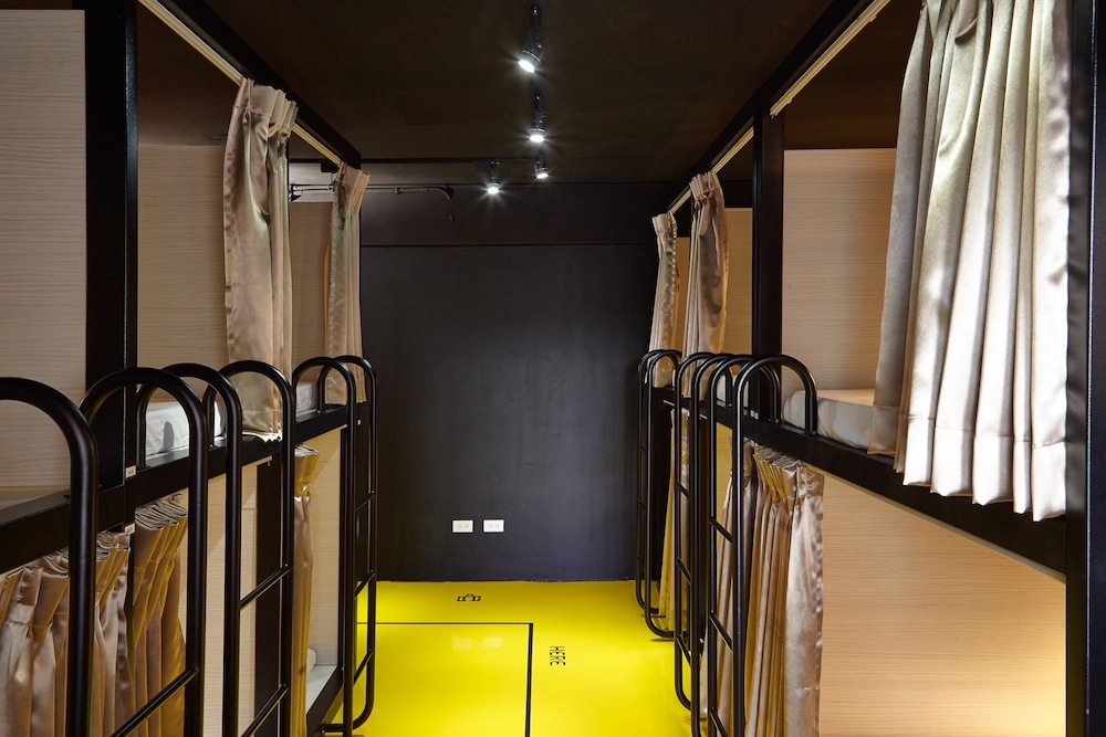 Here x There Hostel Taipei Station - Image 5