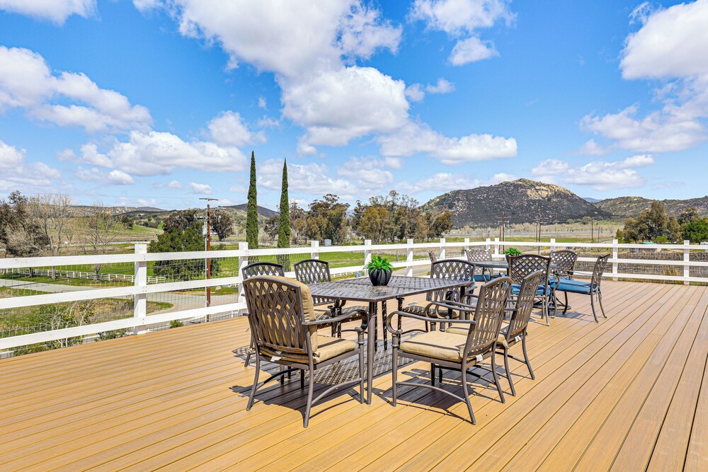 Near Ramona Wineries: Mtn-view Haven w/ Large Yard