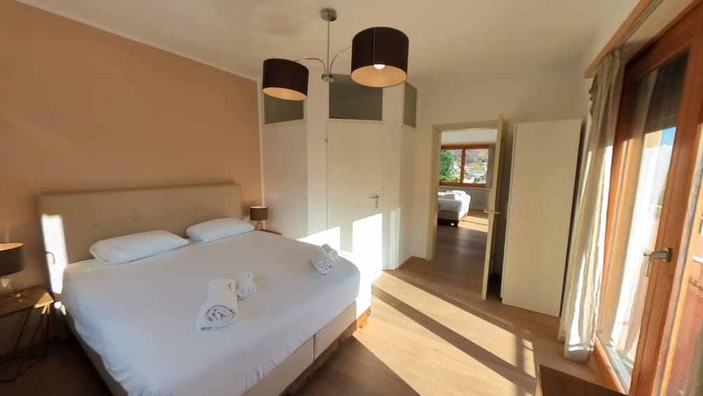 7 Rooms
