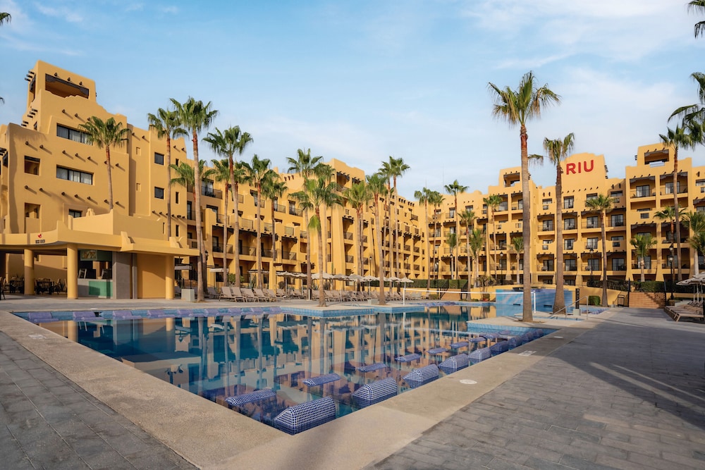Los Cabos Vacations - Hotel Riu Santa Fe - All Inclusive - Property Image 110