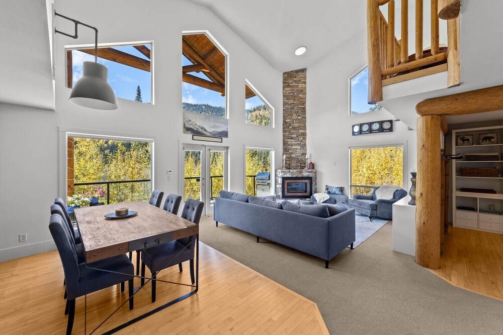 West Pine Lodge 3 Bedroom Home
