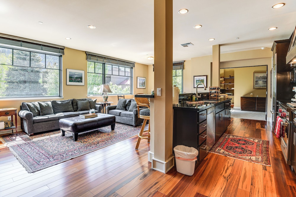 < 1 Mi to Sun Valley Resort: Dtwn Ketchum Condo