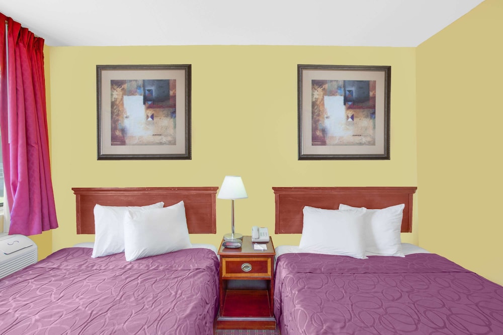 Baymont by Wyndham Coalinga view 3