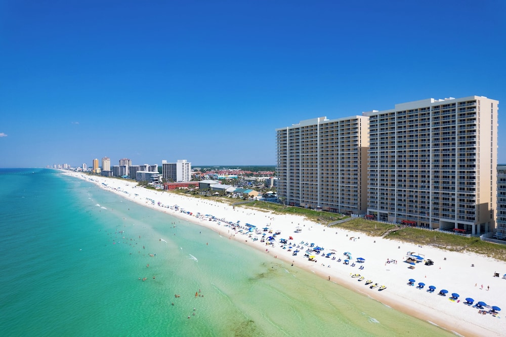 Shoreline Serenity by Avantstay Beachfront + Views!